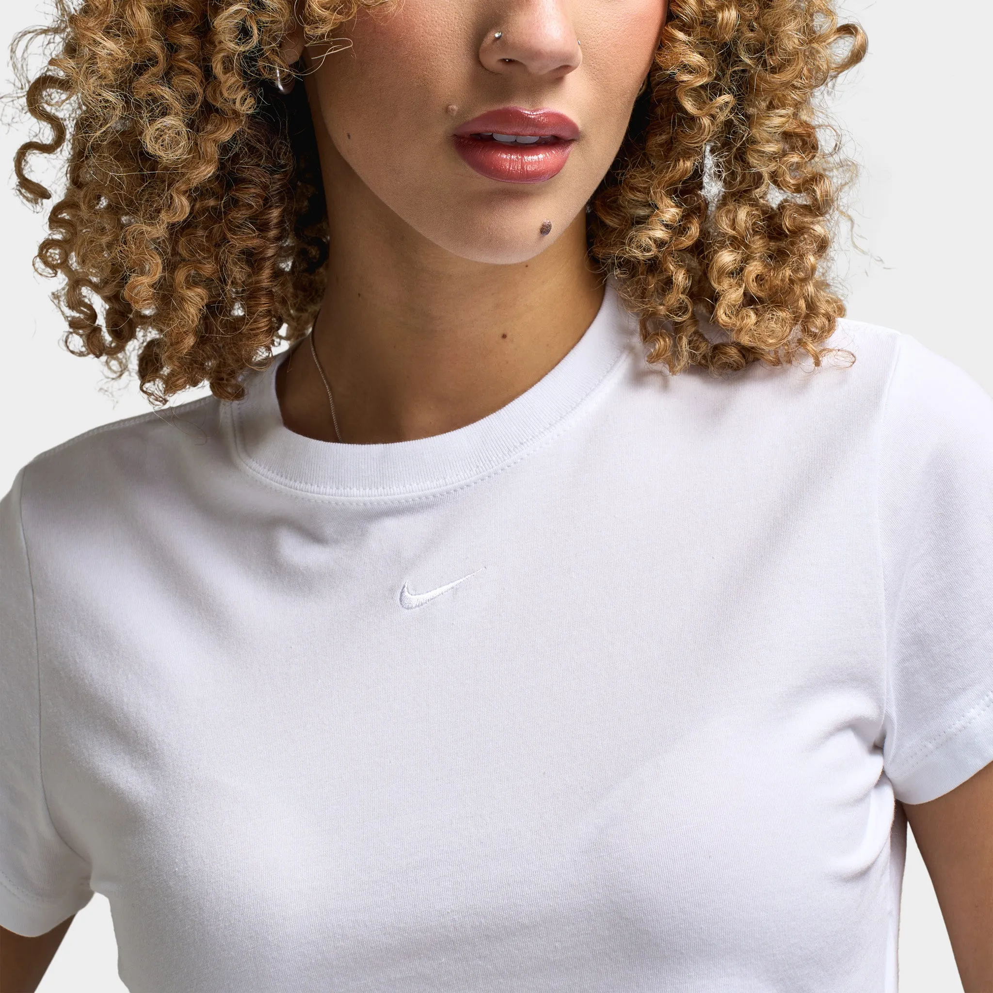 Nike Sportswear Women's Chill Knit Crop Top / White