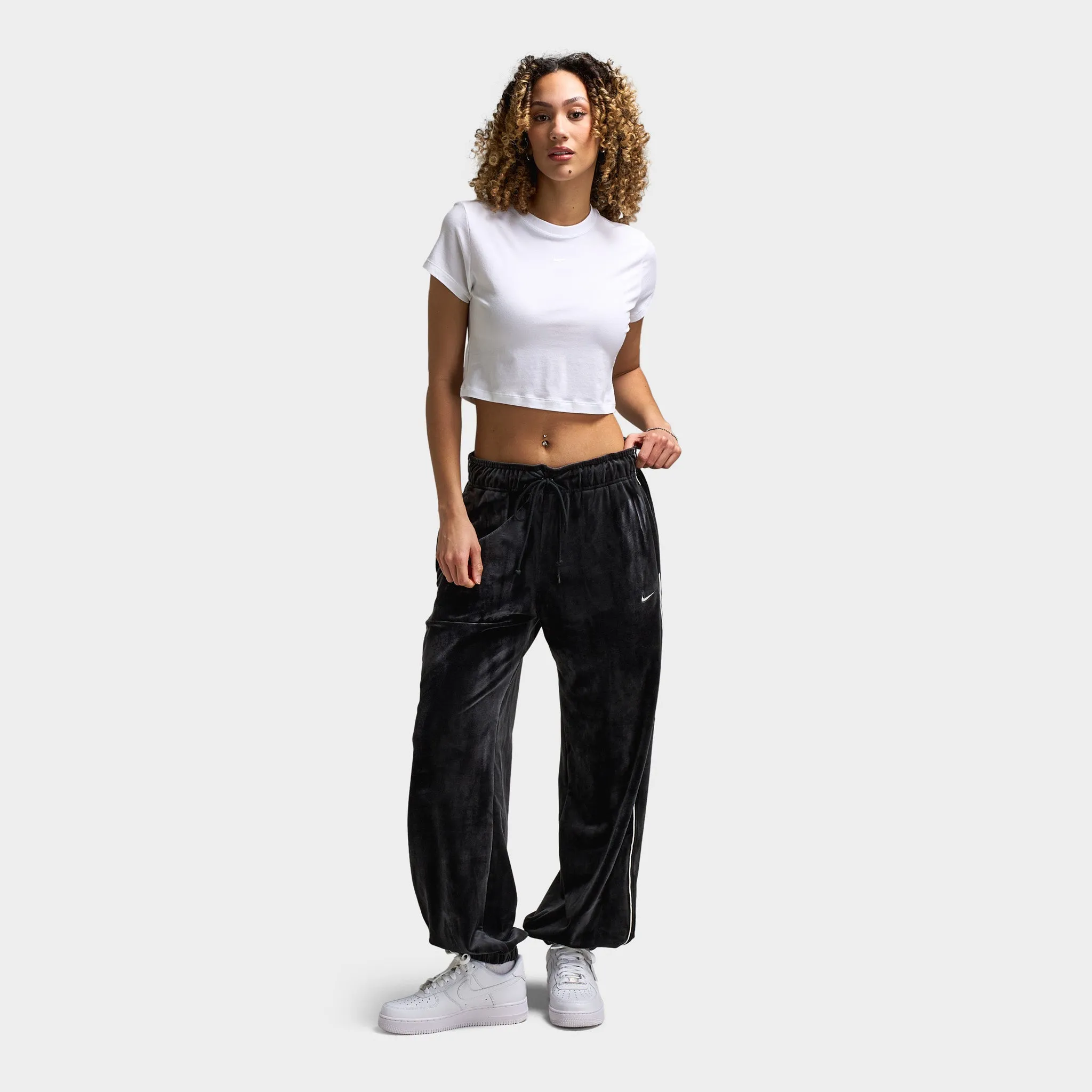 Nike Sportswear Women's Chill Knit Crop Top / White